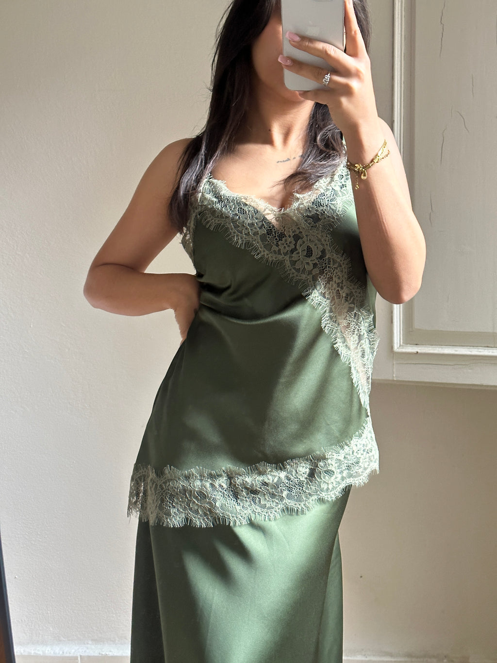 OUTFIT