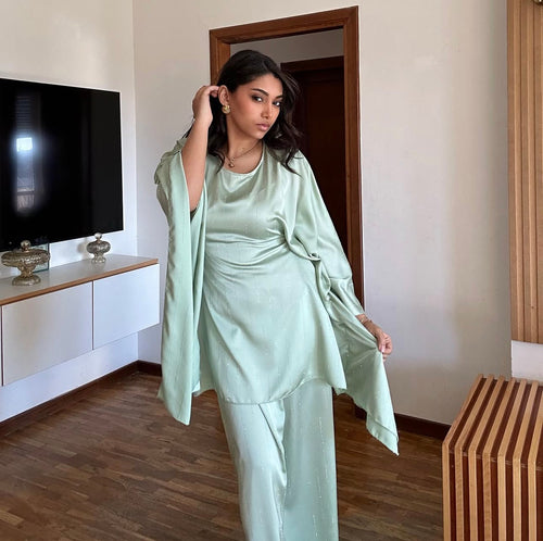 Abaya nour