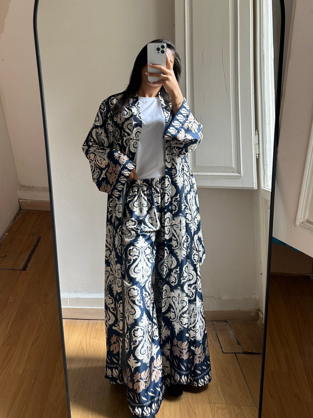 OUTFIT KIMONO